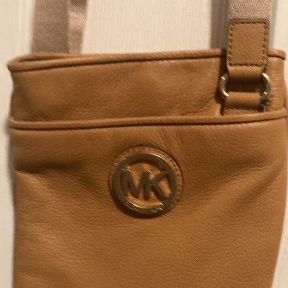 Michael Kors Small Crossbody - Picture 3 of 9